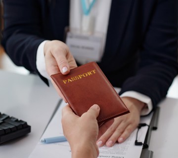 Socio economic factors in visa approval شرایط اجتماعی و اقتصادی در ویزا